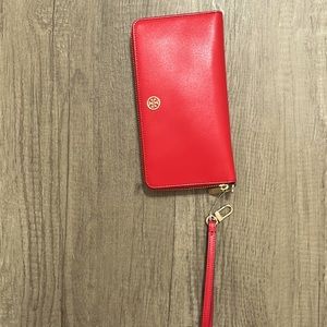 NWT Tory Burch Cherry Apple Red Parker Zip Continental Wallet